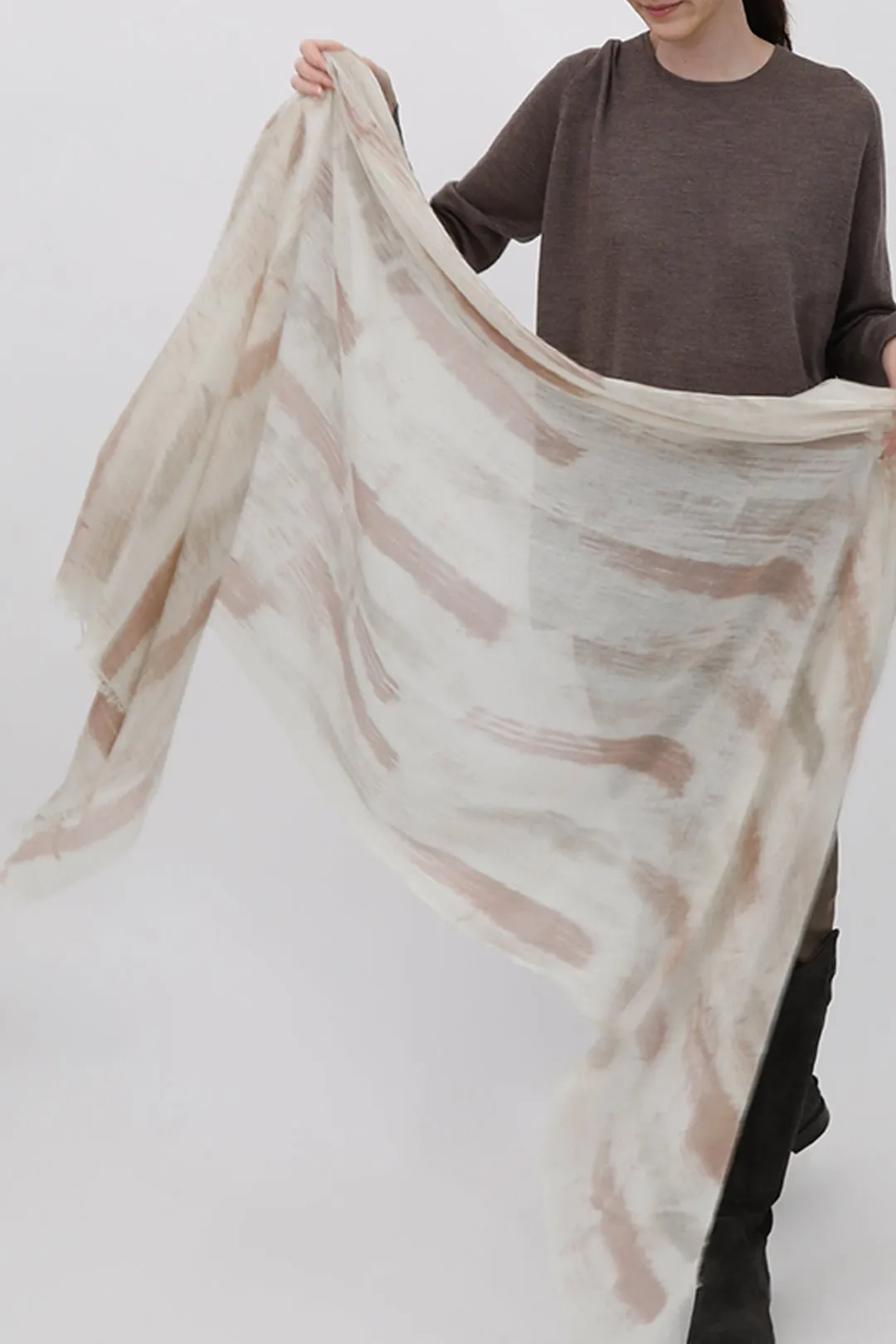 COCOA QUARTZ SCARF IN HAND DYED CASHMERE