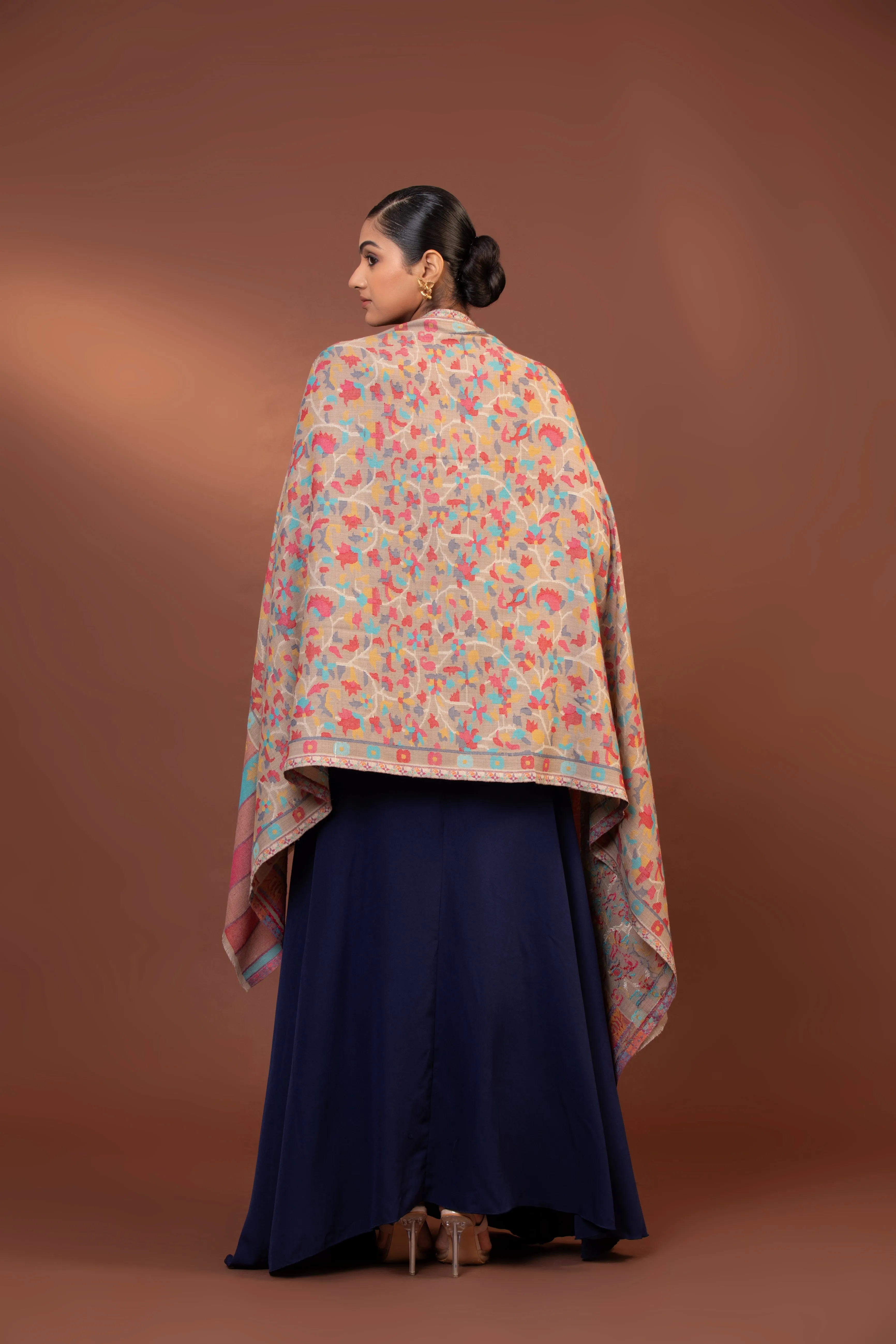 Two-Color Kani Weave Shawl | Fine Wool with Striped Border