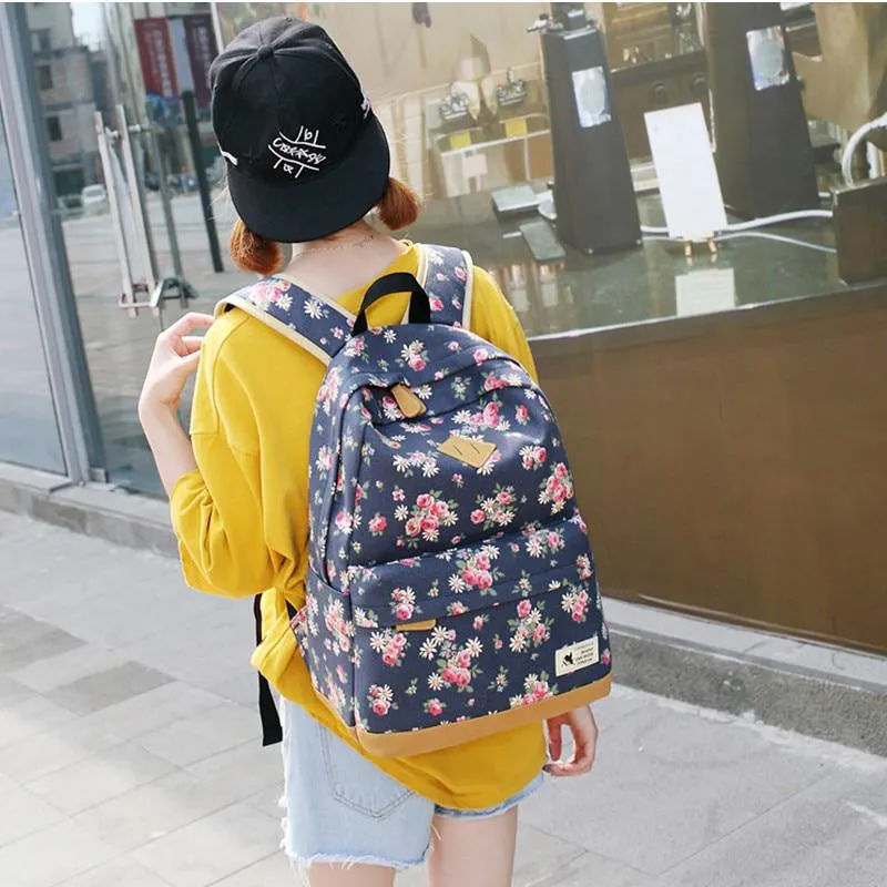 Women's Canvas Backpack With Floral Print